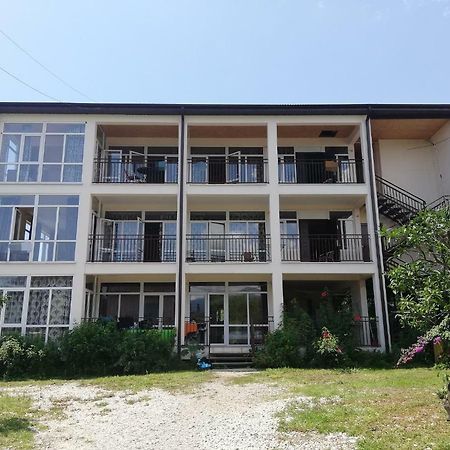 Aparthotel Na Abovyana 7 New Athos Exterior photo