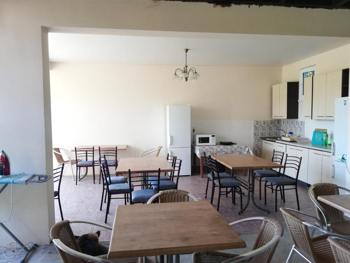 Aparthotel Na Abovyana 7 New Athos Exterior photo